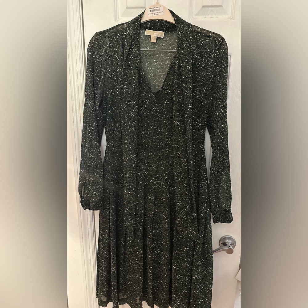 Michael Kors - Size 6 Green Printed Dress